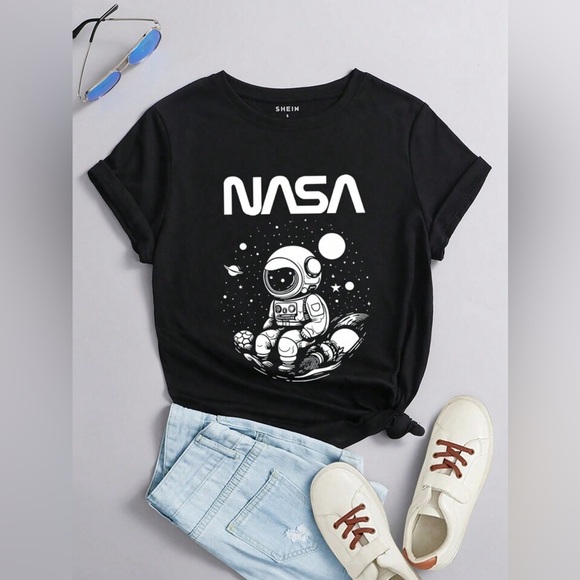 Women's Astronaut Pattern Short Sleeve T-Shirt Graphic Tees Women Tops CottonNWT - Picture 2 of 6